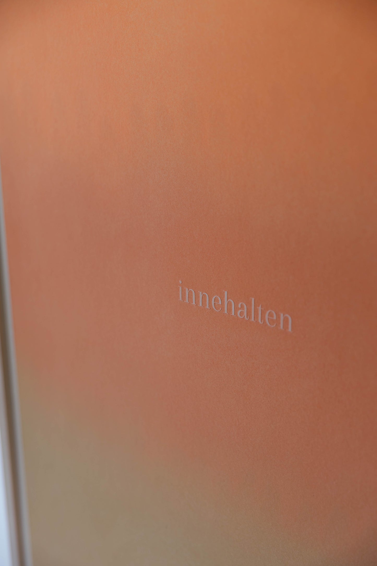 innehalten 1>1000 70x100cm in Echtholz gerahmt